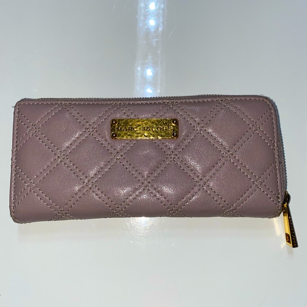 GUC Authentic Marc Jacobs wallet